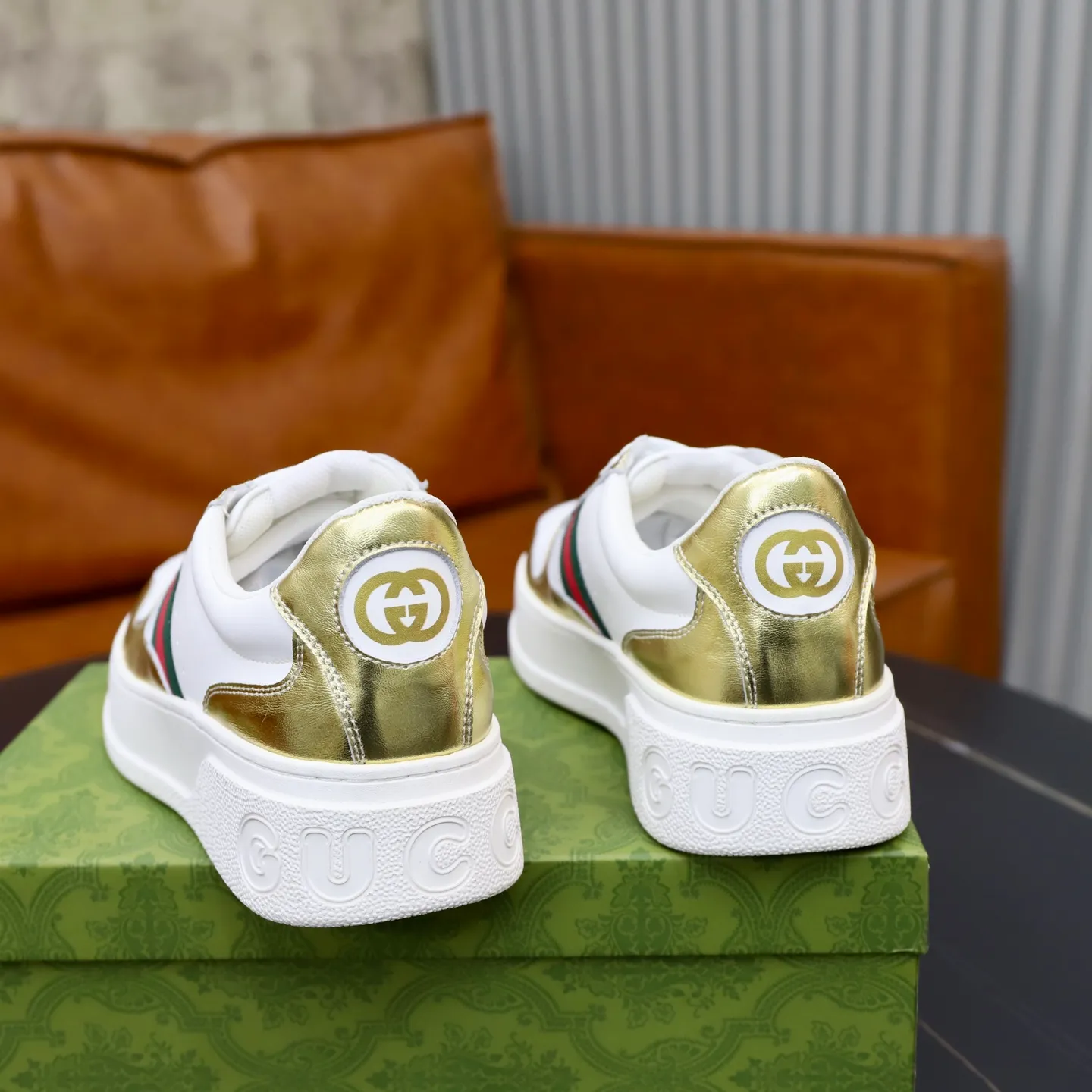 Ex-factory price: 400💰🙅‍♂️🙅‍♂️🙅‍♂️ Brand: GUCCI Standard code: 38-44 (45 customized) Grade: Same as the official website Material: Original leather stitching brand cloth Comfortable and breathable sheepskin lining Lightweight and wear-resistant outsole Style category: Men's fashionable casual shoes Sports shoes Distinguished luxury brand elements Top luxury Color: actual picture color